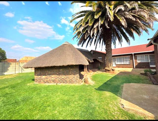 3 BEDROOM HOUSE FOR SALE IN ELSPARK